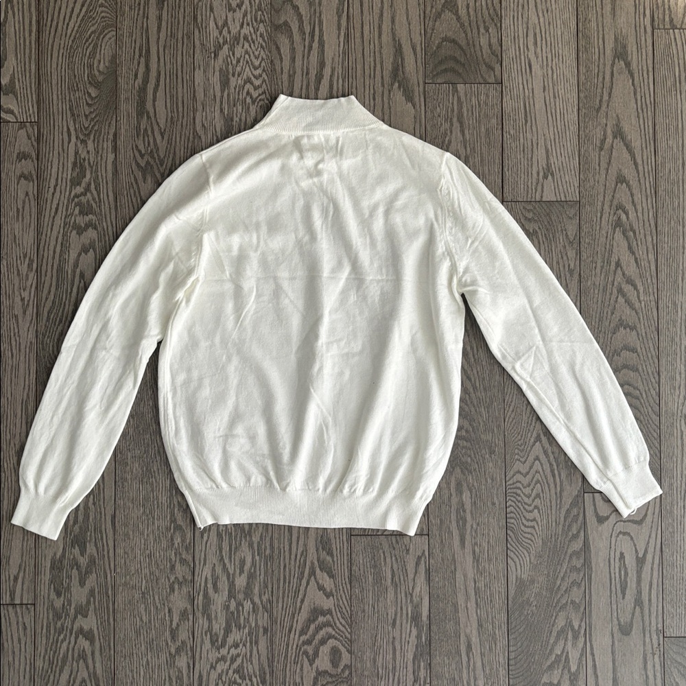 NEW Sweater🤍 - Picture 4 of 5